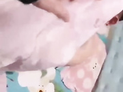 劲爆吃瓜山东捉奸事件骚货偷情还理直气壮趁老公不在家喊来野汉子偷情正在啪啪老公闯入