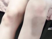 带你体验另类快感射在她的脚上