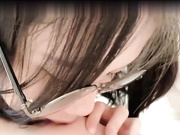 可爱女友前戏口活特写，认真舔的样子非常美