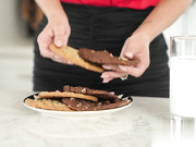 熟女米莉·摩根告诉继子：每次铃响，就有天使被内射