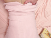 宝马女销售穿着骚肉色开档丝袜 约已婚的朋友到家里来操自己