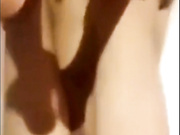 個人雲盤不慎泄密流出-外表清純可愛兔牙妹內心太騷被男友幹的哭腔不斷 呻吟叫爸爸操死我好不好 無套內射 原版高清