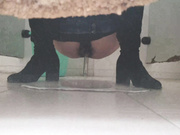 國內廁拍大神潛入萬達影城商場公共女廁偷拍各式美女少婦如廁 雪白大屁股看得讓人欲火焚身 4K高清無水印原版