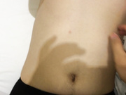 獨家推薦 單純漂亮的一線天大四學妹與男友酒店開房 胸大毛長逼緊水超多 撕破黑絲幹得嗷嗷直叫 太會玩了 1080P高清