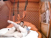 情趣酒店真实上演邪恶的剩女上司色诱骑坐小胖哥的大鸡鸡不是一般的骚啊