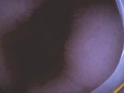 某公寓出租房衛生間拍攝到的漂亮妹子如廁 馬桶內部特寫拍攝逼逼肥嫩絕對誘惑 1080P高清