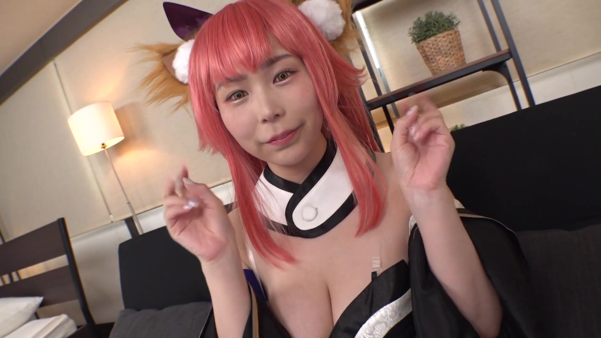 [COSX-067] フォロワー30万人間近！最強111cmの敏感Mカップ良妻狐コスでむっつりなYちゃんに生中出し！ - 1of5