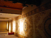 獨家推薦 氣質性感白富美少婦尋求刺激酒店勾引服務員 客廳裏扒掉內褲主動求操 有點猛啊 國語對白～720P高清