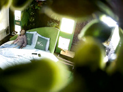 情趣酒店拍攝到的年輕大學生情侶周末開房愛愛 歇歇停停連續幹了3炮最後直接累趴下了 露臉高清