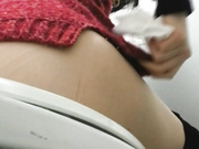 美女如雲公共坐廁偸拍各式年輕氣質美眉如廁噓噓 形態各異大屁股陰唇夾著白色分泌物看得讓人欲火焚身 720P高清原版