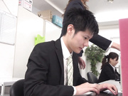 [SW-480] 会社で高飛車と噂される先輩女子社員はチ○ポ日照りで欲求不満！ 【破解】 - 1of5