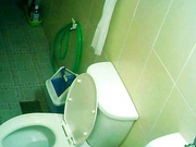某娛樂場所公共衛生間拍攝到的各種類型年輕美女氣質少婦如廁 各種形態擦逼動作誘人～720P高清