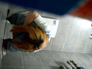 最新流出國內廁拍大神奶茶店公共衛生間全景偷拍各式美女如廁噓噓 露臉顧客顏值得蠻高的 1080P高清