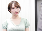 [JUR-304] 地味眼鏡OLは大嫌いなキモおじ部長にチ〇ポ堕ち…都合の良いイクイク敏感マゾペット 宍戸里帆 【破解】 - 3of5