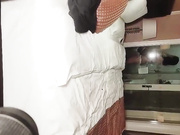 精品推薦 極品私房模特酒店超大尺度私拍 穿著情趣黑絲網襪被攝影師潛規則玩穴 貌似被操多得黑了 原版高清