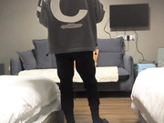 巨乳熟女 背着老公干过 这大鸡吧爽舒服 啊啊操我骚逼我要来高潮了 兼职大姐很骚有韵味 被小伙无套输出 发现摄像头翻车了