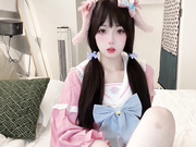 B站超高颜值大眼萌妹『奶芙』兔叽兔姬 粉嫩一线天肉鲍，超美颜值顶级尤物，清纯淫靡并存，美乳丰臀超反差小姐姐