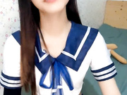 制服露脸风骚小妹你的欲梦大秀直播诱惑狼友，听狼友指挥脱光光了发骚，揉奶玩逼掰开看特写，表情好骚真刺激