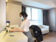 性感人妻新春加班，結果被潛規則墮落成為精盆