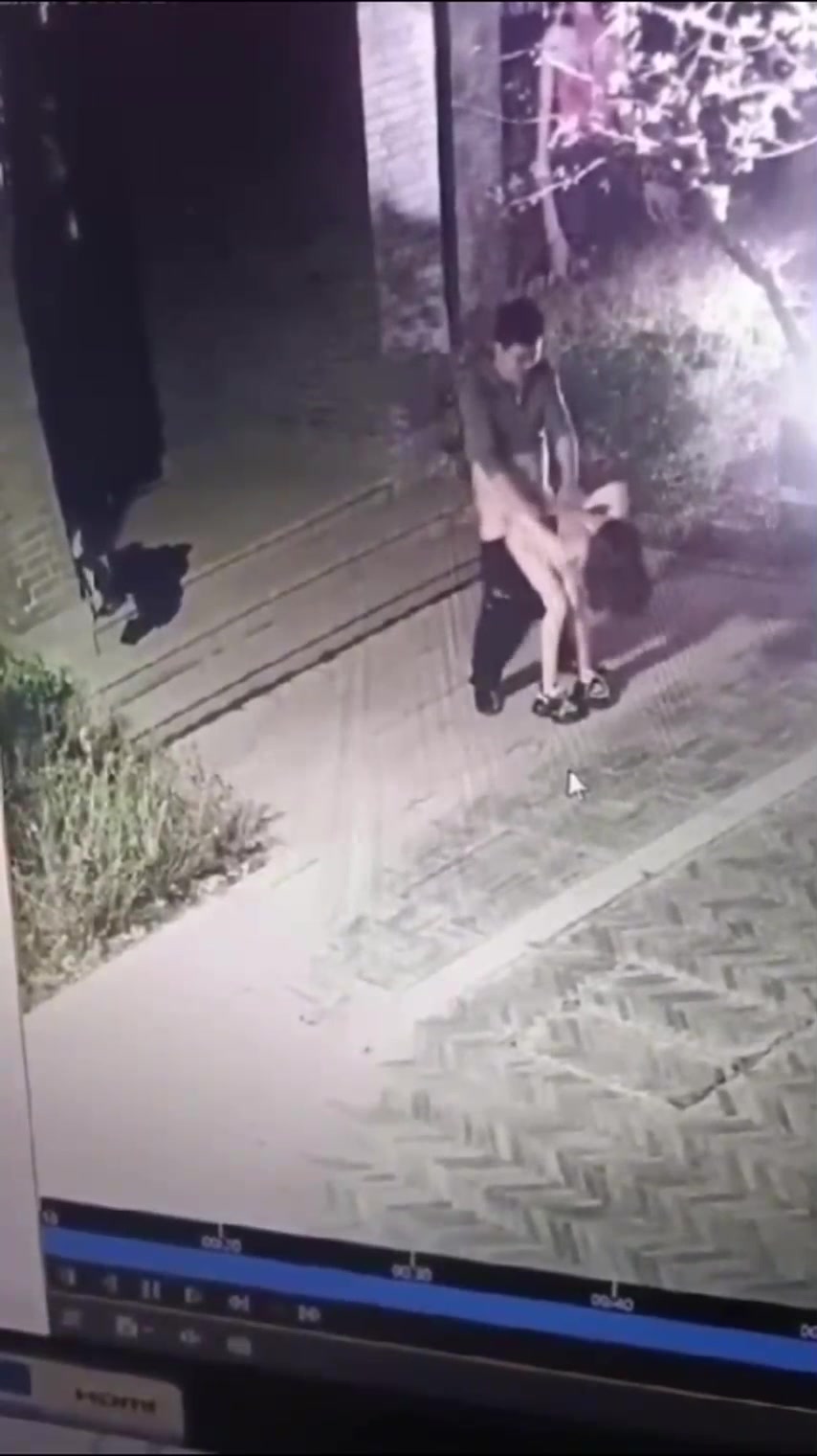 小区保安监控现场观看❤️兰州老街情侣野战饥渴女友骑乘榨精，8分钟无水印完整版