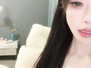 天生尤物 名媛也下海！妖精勾魂的漂亮脸蛋，极品高挑身材大长腿 美乳翘臀，粉嫩穴跳蛋湿漉漉的！真尤物