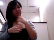 在商场试衣间里嘿嘿好刺激