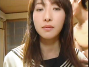 极品粉穴清纯学生妹援交被中年男爆操到高潮，女孩真心漂亮啊