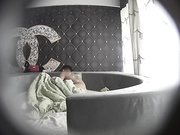 对白清晰香奈儿情趣套房偷拍纹身猛男后入式骑射东北妞