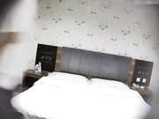 学校附近主题宾馆大学生情侣周末开房爱爱看起来纯朴文静美女内心如此骚动穿上学生情趣装特别主动奶子极品