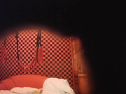 情趣酒店TP年轻小帅哥和白嫩美少妇吊着草完舔得少妇看表情爽死了