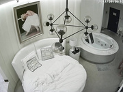 豪华套房偷拍翘课开房的大学生情侣女同学非常骚迟早吸干眼镜哥