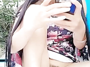 东北自驾姐驱车到某少数民族景区勾搭个穿着民族服装的大爷野战很好奇这是什么族