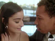 大长腿模特美女啪啪作品 妹子颜值不错鼻子很有特点高鼻梁有点性感，眼睛勾魂嫩逼操起来鸡动很爽啊720P高清