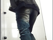 商场厕拍系列 商城的生意太好了，大家都排着队来