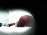 精品特色酒店偷拍模特身材美女和高富帅哥开房啪啪开干前接个电话