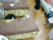 黑客破解美容院监控摄像头偷拍来做美容的白富美激光逼逼永久脱毛