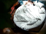 娇嫩白皙胸又坚挺的漂亮小美女年纪轻轻就偷尝禁果,翘臀长腿,鲍鱼饱满看着就惹人爱,小伙干完一次又一次!