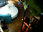 气质漂亮的美少妇和单位领导酒店偷情啪啪,在炮椅上后插式干完又在床上内射她,美女受不了了只能给他口爆!