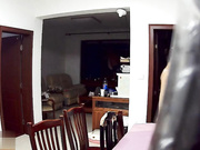 家庭网络摄像头TP白领小夫妻 女的洗完澡裸身出来，可惜摄像头没在浴室里 对白清晰