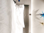 胖男找了个网红脸小姐直播啪啪 口交性感皮裤上位骑乘抱起来大力猛操 很是诱惑喜欢不要错过