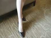 苏州小有名气的长发模特陆佳啪啪视频流出 粉红色内裤看着很有感觉啊大屁股B毛浓密操起来给力720P高清