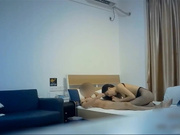 丰满漂亮的巨乳少女,白虎嫩逼女上位被插的浪叫