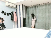 22岁艺校女生被两个社会哥冒充摄影师套路到酒店私拍潜规则啪啪啪
