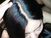 两个挺嫩粉逼萝莉萌妹5P啪啪，秋千椅上跳蛋自慰双人口交两根JB一起舔，地上抽插后入非常诱人