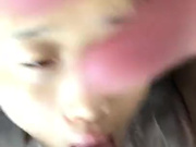 22 性奴跪地销魂吃鸡巴，被我一顿猛插，深喉