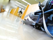 公共学习阅读室连续偷拍多位年轻漂亮学生妹蹲坑嘘嘘720P高清