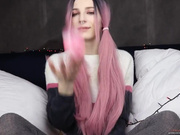 年轻欧美正妹被爸爸插入内射小穴