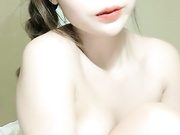 人气主播小仙女啪啪大秀，【校花朵朵】超粉嫩的美乳，白虎馒头小穴，软萌可爱男友把持不住花式暴操