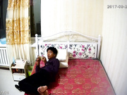 【全網推薦】未流出過的小旅館高清偷拍-長的像非洲人的小夥操完大奶女友又用手扣逼 原版高清