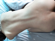 清纯东北女孩人瘦奶大身材纤细打炮激情四射